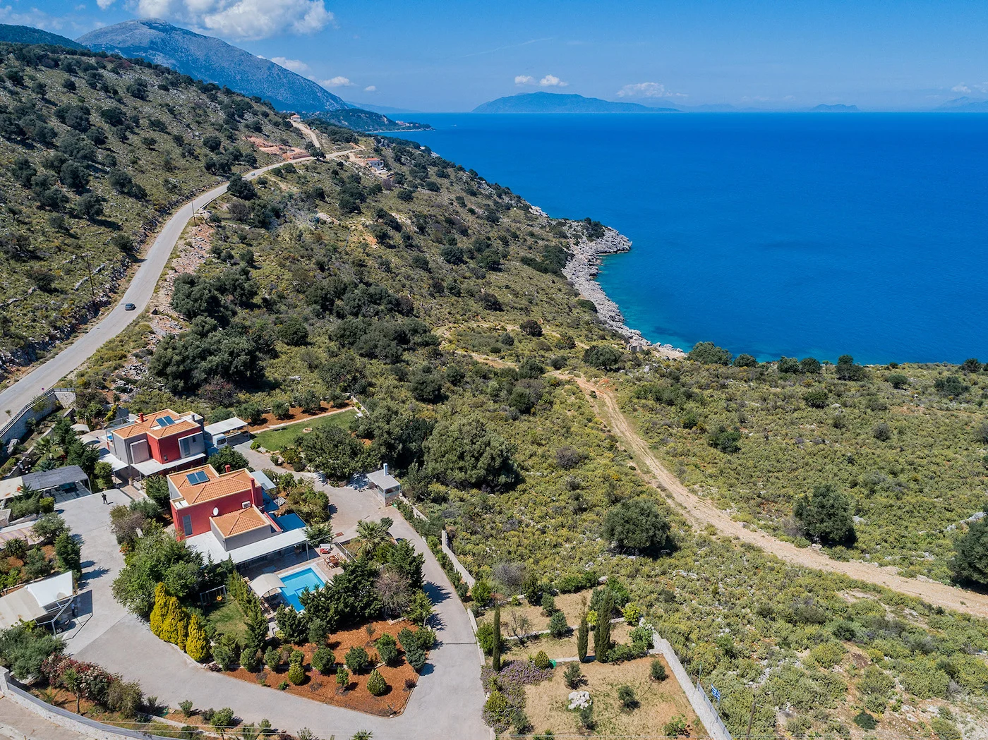 Luxury villas in Skala Kefalonia overlooking the Ionian Sea